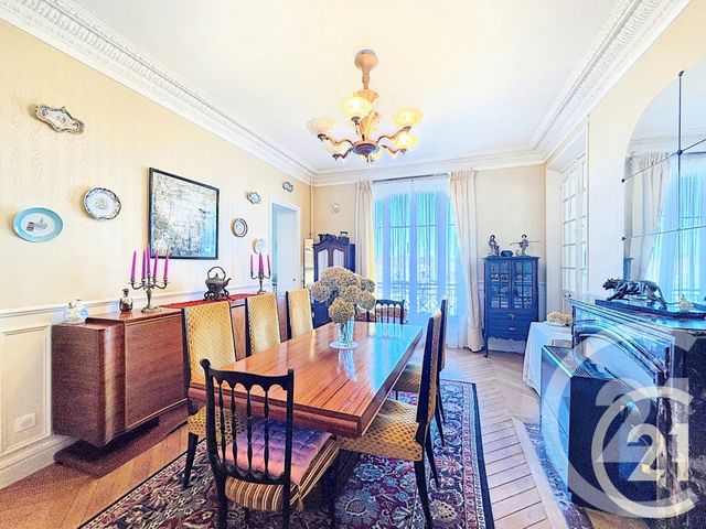 maison à vendre - 8 pièces - 235.78 m2 - MORET LOING ET ORVANNE - 77 - ILE-DE-FRANCE - Century 21 Agence Notre-Dame
