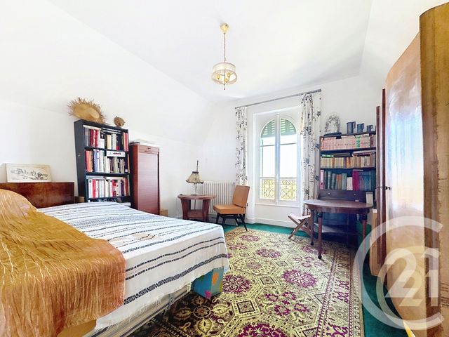 maison à vendre - 8 pièces - 235.78 m2 - MORET LOING ET ORVANNE - 77 - ILE-DE-FRANCE - Century 21 Agence Notre-Dame