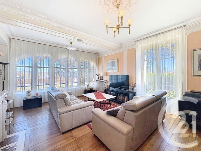 maison à vendre - 8 pièces - 235.78 m2 - MORET LOING ET ORVANNE - 77 - ILE-DE-FRANCE - Century 21 Agence Notre-Dame