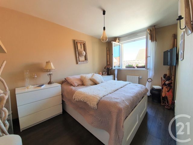 Afficher la photo en grand Appartement F2 à vendre - 2 pièces - 46.0 m2 - CHAMPAGNE SUR SEINE - 77 - ILE-DE-FRANCE - Century 21 Agence Notre-Dame