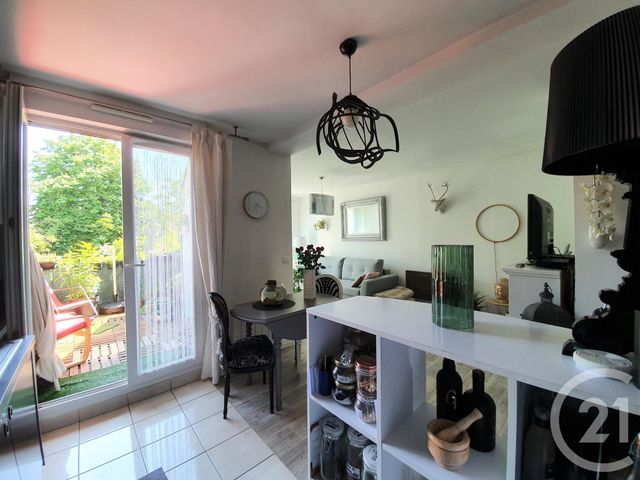 Afficher la photo en grand Appartement F2 à vendre - 2 pièces - 46.0 m2 - CHAMPAGNE SUR SEINE - 77 - ILE-DE-FRANCE - Century 21 Agence Notre-Dame