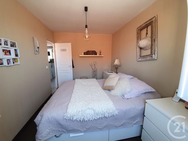 Afficher la photo en grand Appartement F2 à vendre - 2 pièces - 46.0 m2 - CHAMPAGNE SUR SEINE - 77 - ILE-DE-FRANCE - Century 21 Agence Notre-Dame