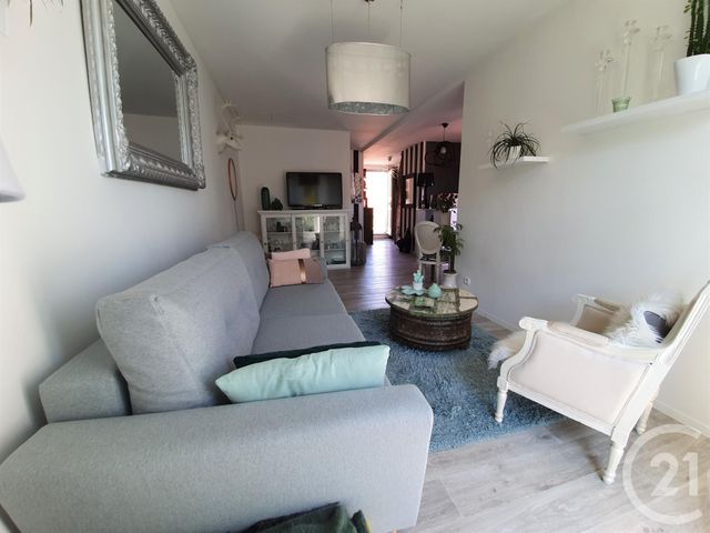 Afficher la photo en grand Appartement F2 à vendre - 2 pièces - 46.0 m2 - CHAMPAGNE SUR SEINE - 77 - ILE-DE-FRANCE - Century 21 Agence Notre-Dame