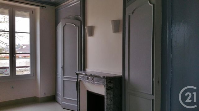Appartement F4 à louer - 4 pièces - 97.32 m2 - ST MAMMES - 77 - ILE-DE-FRANCE - Century 21 Agence Notre-Dame