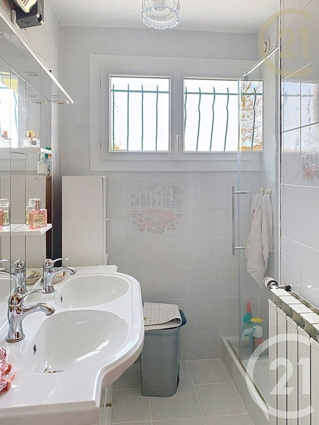 maison à vendre - 5 pièces - 112.67 m2 - ST MAMMES - 77 - ILE-DE-FRANCE - Century 21 Agence Notre-Dame