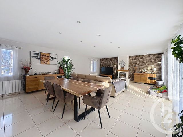 maison à vendre - 5 pièces - 155.23 m2 - MORET LOING ET ORVANNE - 77 - ILE-DE-FRANCE - Century 21 Agence Notre-Dame