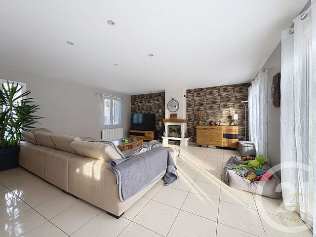 maison à vendre - 5 pièces - 155.23 m2 - MORET LOING ET ORVANNE - 77 - ILE-DE-FRANCE - Century 21 Agence Notre-Dame