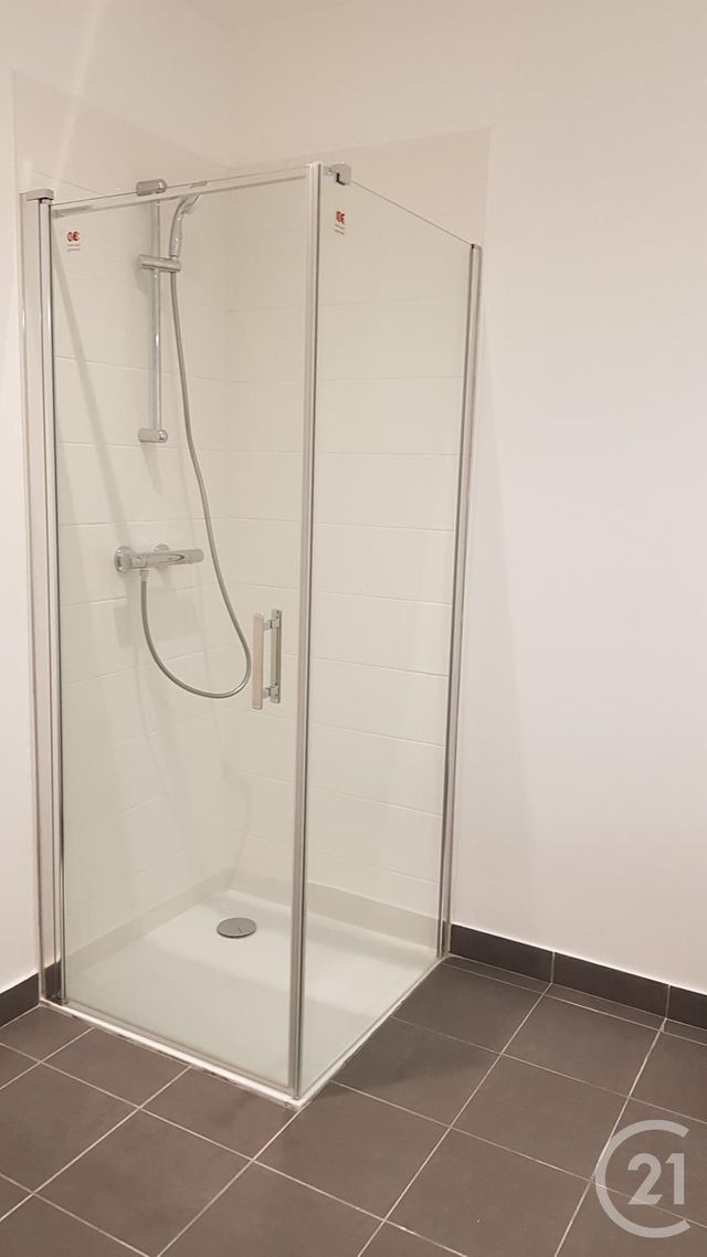 Appartement F2 à louer - 2 pièces - 43.1 m2 - FONTAINEBLEAU - 77 - ILE-DE-FRANCE - Century 21 Agence Notre-Dame