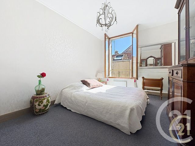 Appartement F5 à vendre - 5 pièces - 86.7 m2 - MORET SUR LOING - 77 - ILE-DE-FRANCE - Century 21 Agence Notre-Dame