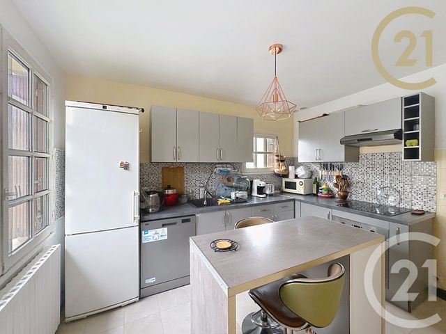 maison à vendre - 7 pièces - 159.4 m2 - MORET SUR LOING - 77 - ILE-DE-FRANCE - Century 21 Agence Notre-Dame