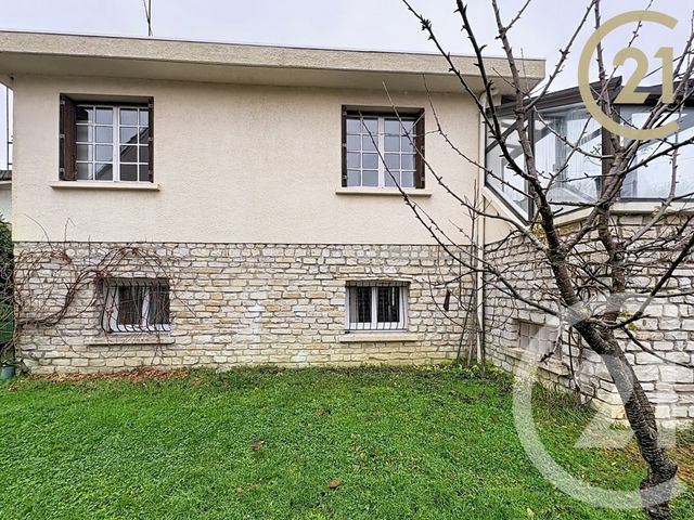 maison à vendre - 7 pièces - 159.4 m2 - MORET SUR LOING - 77 - ILE-DE-FRANCE - Century 21 Agence Notre-Dame