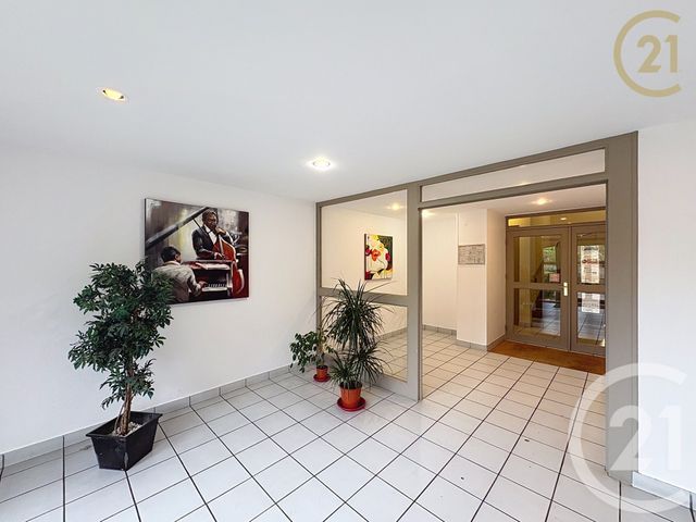 Appartement Studio à vendre - 1 pièce - 30.41 m2 - MORET LOING ET ORVANNE - 77 - ILE-DE-FRANCE - Century 21 Agence Notre-Dame