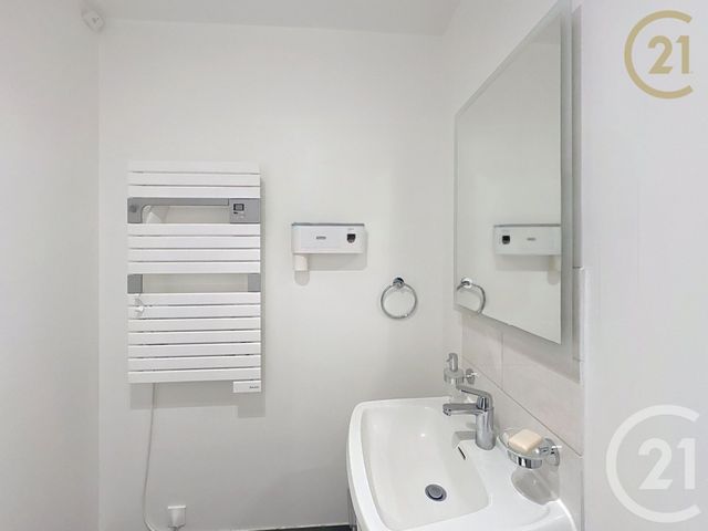 Appartement Studio à vendre - 1 pièce - 30.41 m2 - MORET LOING ET ORVANNE - 77 - ILE-DE-FRANCE - Century 21 Agence Notre-Dame