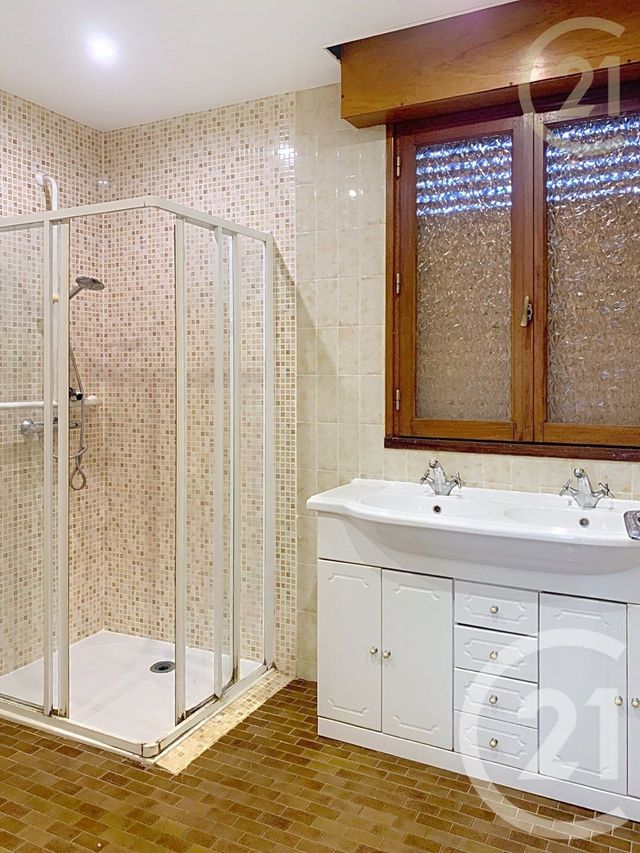 maison à vendre - 5 pièces - 113.16 m2 - ST MAMMES - 77 - ILE-DE-FRANCE - Century 21 Agence Notre-Dame