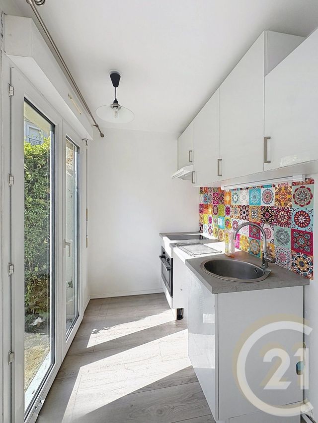 Appartement F1 bis à louer - 2 pièces - 33.76 m2 - AVON - 77 - ILE-DE-FRANCE - Century 21 Agence Notre-Dame