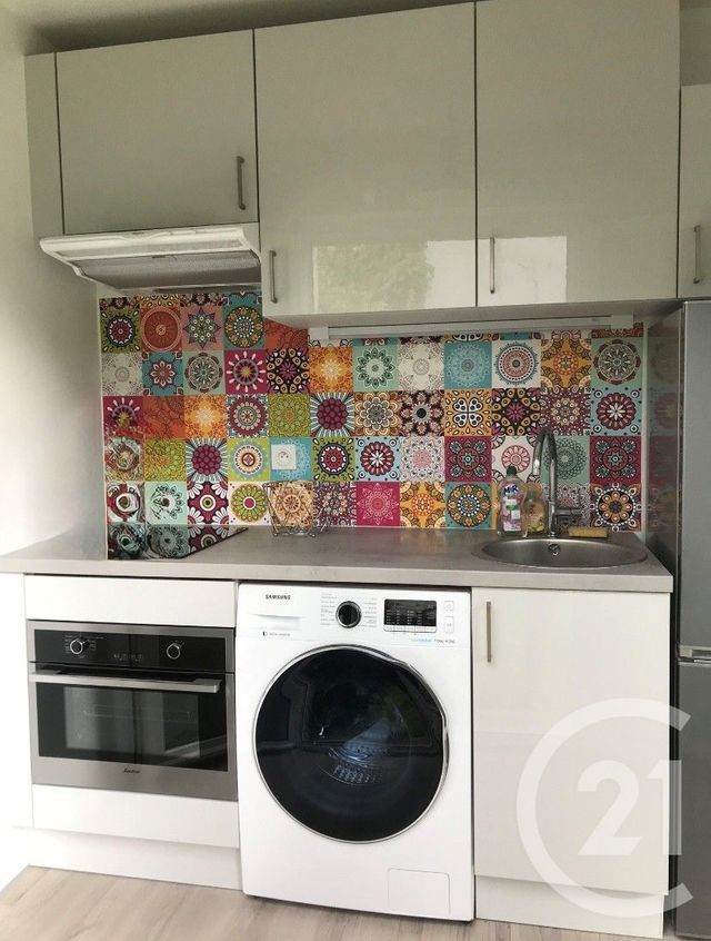 Appartement F1 bis à louer - 2 pièces - 33.76 m2 - AVON - 77 - ILE-DE-FRANCE - Century 21 Agence Notre-Dame