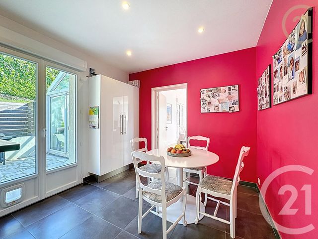 maison à vendre - 9 pièces - 200.0 m2 - ST SAUVEUR SUR ECOLE - 77 - ILE-DE-FRANCE - Century 21 Agence Notre-Dame