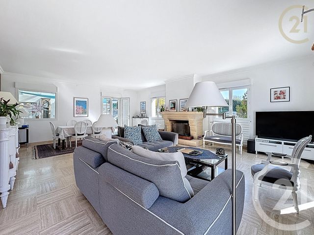 maison à vendre - 9 pièces - 200.0 m2 - ST SAUVEUR SUR ECOLE - 77 - ILE-DE-FRANCE - Century 21 Agence Notre-Dame