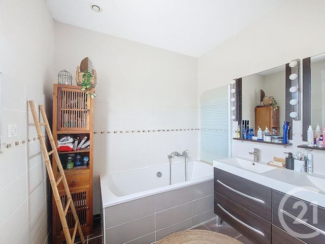 maison à vendre - 6 pièces - 171.0 m2 - NANTEAU SUR LUNAIN - 77 - ILE-DE-FRANCE - Century 21 Agence Notre-Dame