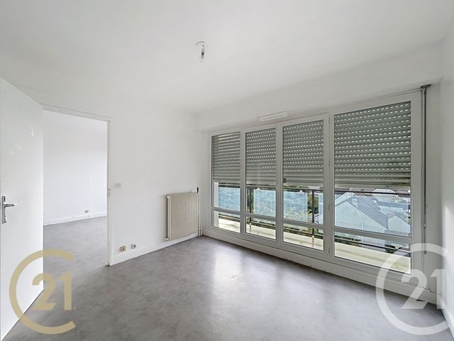 Appartement F3 à louer - 3 pièces - 65.0 m2 - VENEUX LES SABLONS - 77 - ILE-DE-FRANCE - Century 21 Agence Notre-Dame
