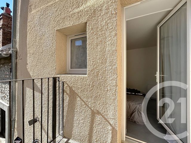 Appartement F2 à louer - 2 pièces - 17.53 m2 - ST MAMMES - 77 - ILE-DE-FRANCE - Century 21 Agence Notre-Dame