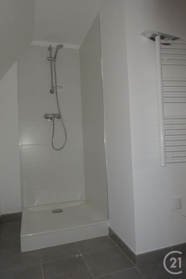 Appartement F2 à louer - 2 pièces - 41.26 m2 - MORET SUR LOING - 77 - ILE-DE-FRANCE - Century 21 Agence Notre-Dame