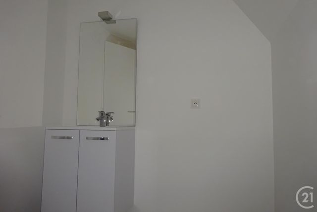 Appartement F2 à louer - 2 pièces - 41.26 m2 - MORET SUR LOING - 77 - ILE-DE-FRANCE - Century 21 Agence Notre-Dame