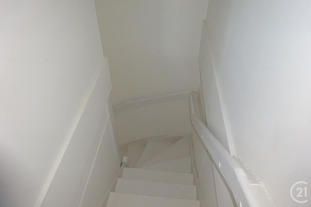 Appartement F2 à louer - 2 pièces - 41.26 m2 - MORET SUR LOING - 77 - ILE-DE-FRANCE - Century 21 Agence Notre-Dame