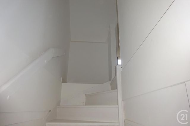 Appartement F2 à louer - 2 pièces - 41.26 m2 - MORET SUR LOING - 77 - ILE-DE-FRANCE - Century 21 Agence Notre-Dame