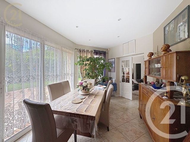 maison à vendre - 9 pièces - 143.99 m2 - MORET LOING ET ORVANNE - 77 - ILE-DE-FRANCE - Century 21 Agence Notre-Dame