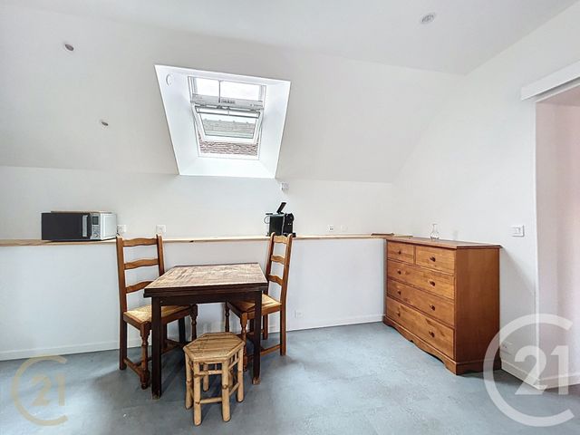 Afficher la photo en grand Appartement T2 à louer - 2 pièces - 26.03 m2 - ST MAMMES - 77 - ILE-DE-FRANCE - Century 21 Agence Notre-Dame