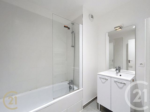 Appartement F3 à louer - 3 pièces - 58.01 m2 - MORET SUR LOING - 77 - ILE-DE-FRANCE - Century 21 Agence Notre-Dame