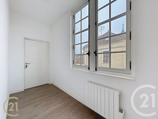 Appartement F3 à louer - 3 pièces - 58.01 m2 - MORET SUR LOING - 77 - ILE-DE-FRANCE - Century 21 Agence Notre-Dame