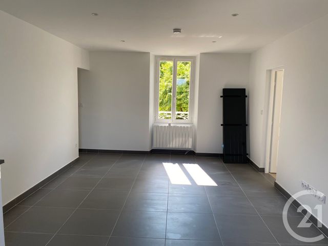 Appartement F3 à louer - 3 pièces - 61.22 m2 - CHAMPAGNE SUR SEINE - 77 - ILE-DE-FRANCE - Century 21 Agence Notre-Dame