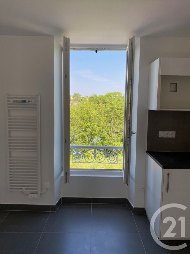 Appartement F3 à louer - 3 pièces - 61.22 m2 - CHAMPAGNE SUR SEINE - 77 - ILE-DE-FRANCE - Century 21 Agence Notre-Dame