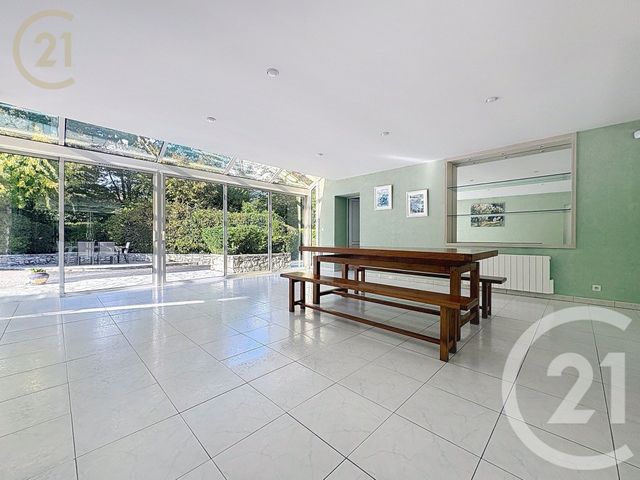 maison à vendre - 6 pièces - 211.25 m2 - MORET LOING ET ORVANNE - 77 - ILE-DE-FRANCE - Century 21 Agence Notre-Dame