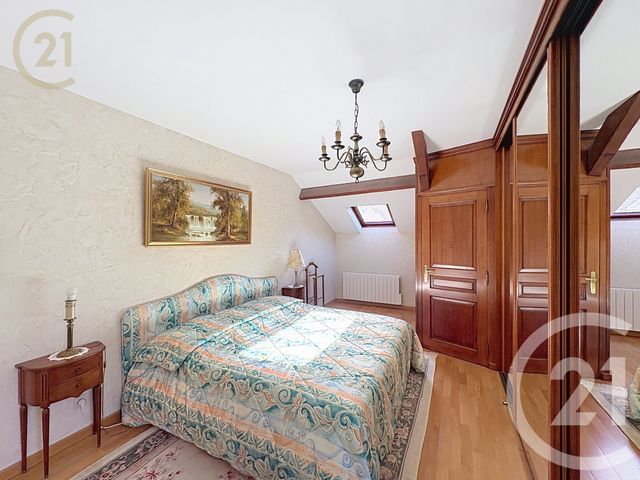 maison à vendre - 6 pièces - 211.25 m2 - MORET LOING ET ORVANNE - 77 - ILE-DE-FRANCE - Century 21 Agence Notre-Dame