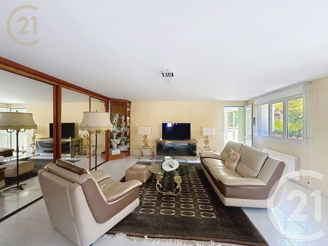 maison à vendre - 6 pièces - 211.25 m2 - MORET LOING ET ORVANNE - 77 - ILE-DE-FRANCE - Century 21 Agence Notre-Dame