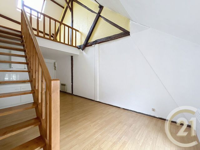 Appartement F2 à louer - 2 pièces - 27.88 m2 - MORET SUR LOING - 77 - ILE-DE-FRANCE - Century 21 Agence Notre-Dame