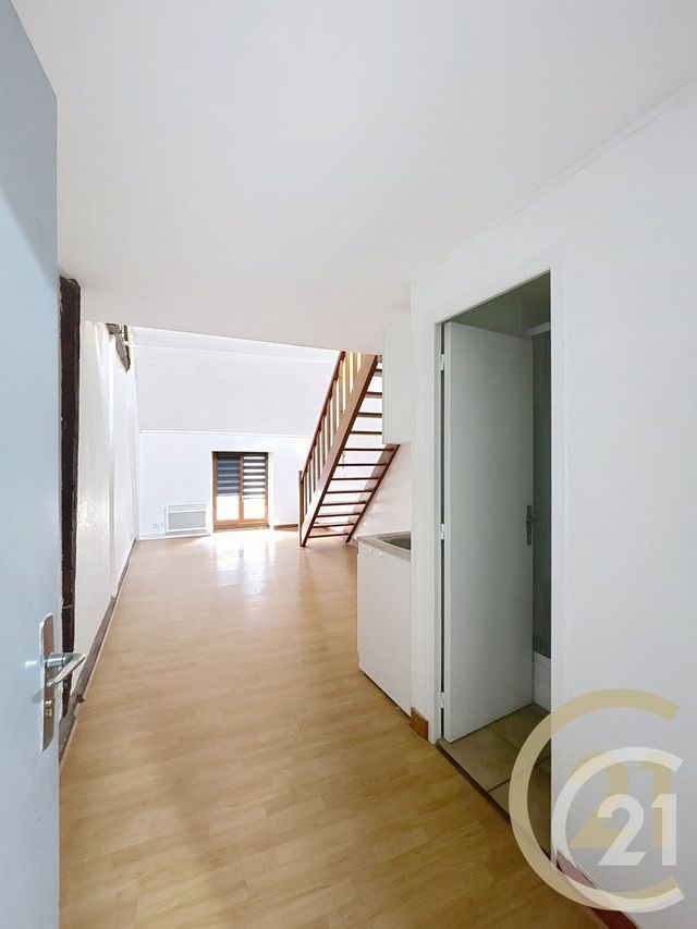 Appartement F2 à louer - 2 pièces - 27.88 m2 - MORET SUR LOING - 77 - ILE-DE-FRANCE - Century 21 Agence Notre-Dame