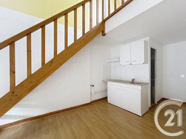 Appartement F2 à louer - 2 pièces - 27.88 m2 - MORET SUR LOING - 77 - ILE-DE-FRANCE - Century 21 Agence Notre-Dame