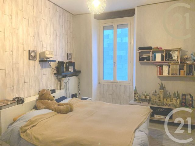 maison à vendre - 6 pièces - 153.4 m2 - MONTEREAU FAULT YONNE - 77 - ILE-DE-FRANCE - Century 21 Agence Notre-Dame