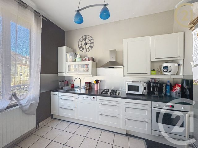 maison à vendre - 6 pièces - 153.4 m2 - MONTEREAU FAULT YONNE - 77 - ILE-DE-FRANCE - Century 21 Agence Notre-Dame