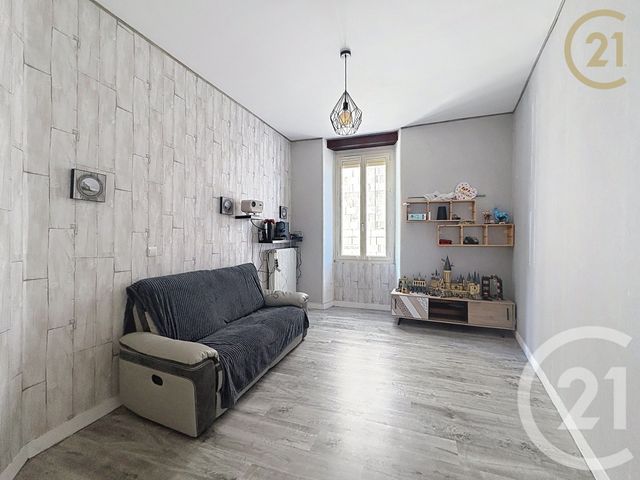 maison à vendre - 6 pièces - 153.4 m2 - MONTEREAU FAULT YONNE - 77 - ILE-DE-FRANCE - Century 21 Agence Notre-Dame