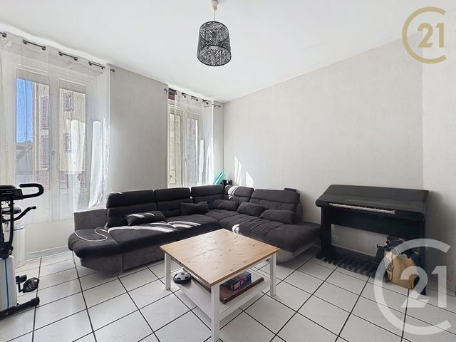 maison à vendre - 6 pièces - 153.4 m2 - MONTEREAU FAULT YONNE - 77 - ILE-DE-FRANCE - Century 21 Agence Notre-Dame