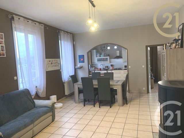 maison à vendre - 6 pièces - 153.4 m2 - MONTEREAU FAULT YONNE - 77 - ILE-DE-FRANCE - Century 21 Agence Notre-Dame