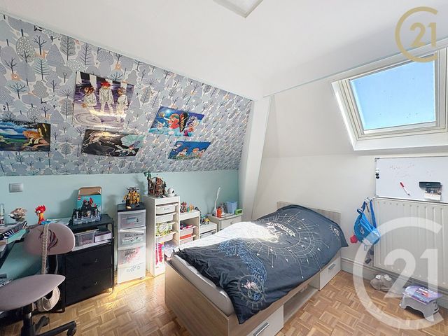 maison à vendre - 6 pièces - 153.4 m2 - MONTEREAU FAULT YONNE - 77 - ILE-DE-FRANCE - Century 21 Agence Notre-Dame