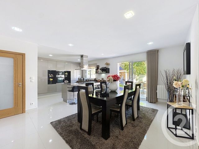 maison à vendre - 7 pièces - 148.4 m2 - ST SAUVEUR SUR ECOLE - 77 - ILE-DE-FRANCE - Century 21 Agence Notre-Dame