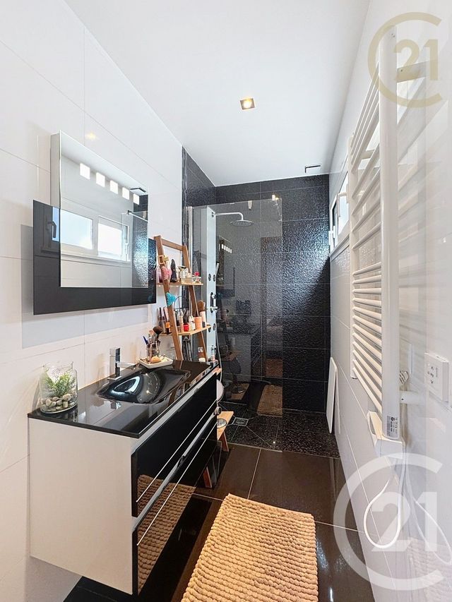 maison à vendre - 7 pièces - 148.4 m2 - ST SAUVEUR SUR ECOLE - 77 - ILE-DE-FRANCE - Century 21 Agence Notre-Dame