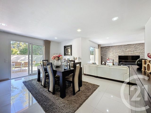 maison à vendre - 7 pièces - 148.4 m2 - ST SAUVEUR SUR ECOLE - 77 - ILE-DE-FRANCE - Century 21 Agence Notre-Dame